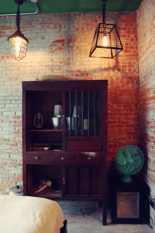 Travel Charger Hostel Hualien Extérieur photo